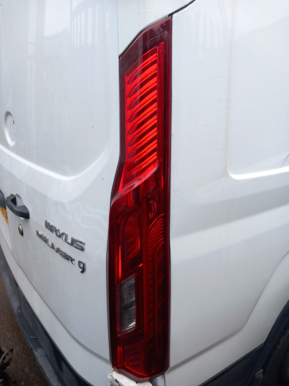 2023 Maxus Deliver 9 Rear Right Tail Light Warranty A425 - Image 1