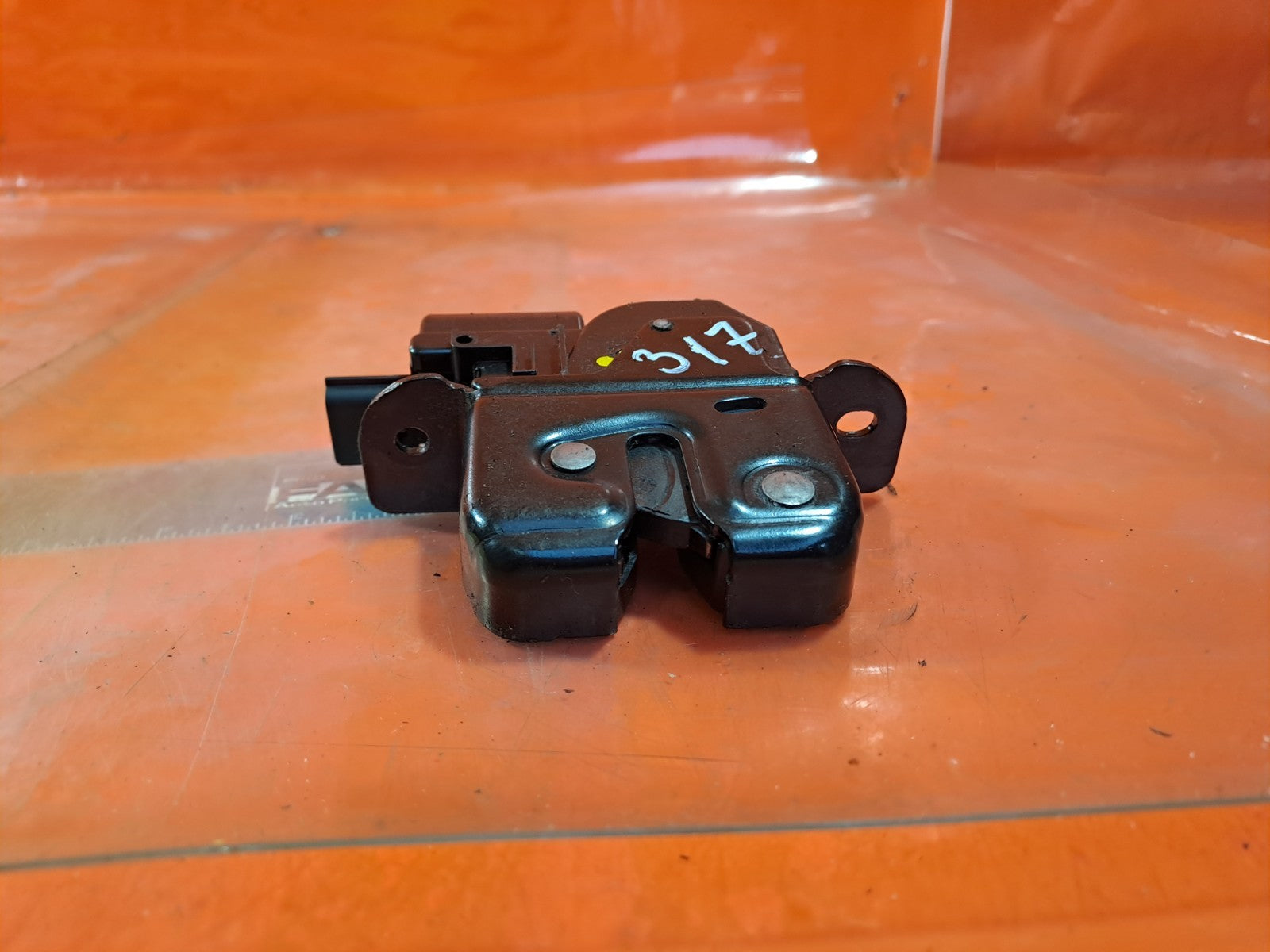 ebay-src:https://i.ebayimg.com/00/s/mtiwmfgxnjaw/z/44gaaeswudlpm109/$_57.jpg