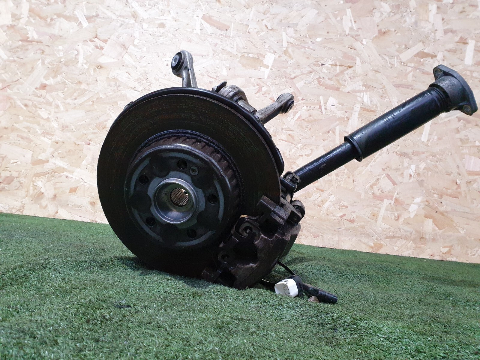 ✅2016 MERCEDES C CLASS W205 2.0P REAR LEFT SUSPENSION LEG HUB A2053521900 A123 - Image 12