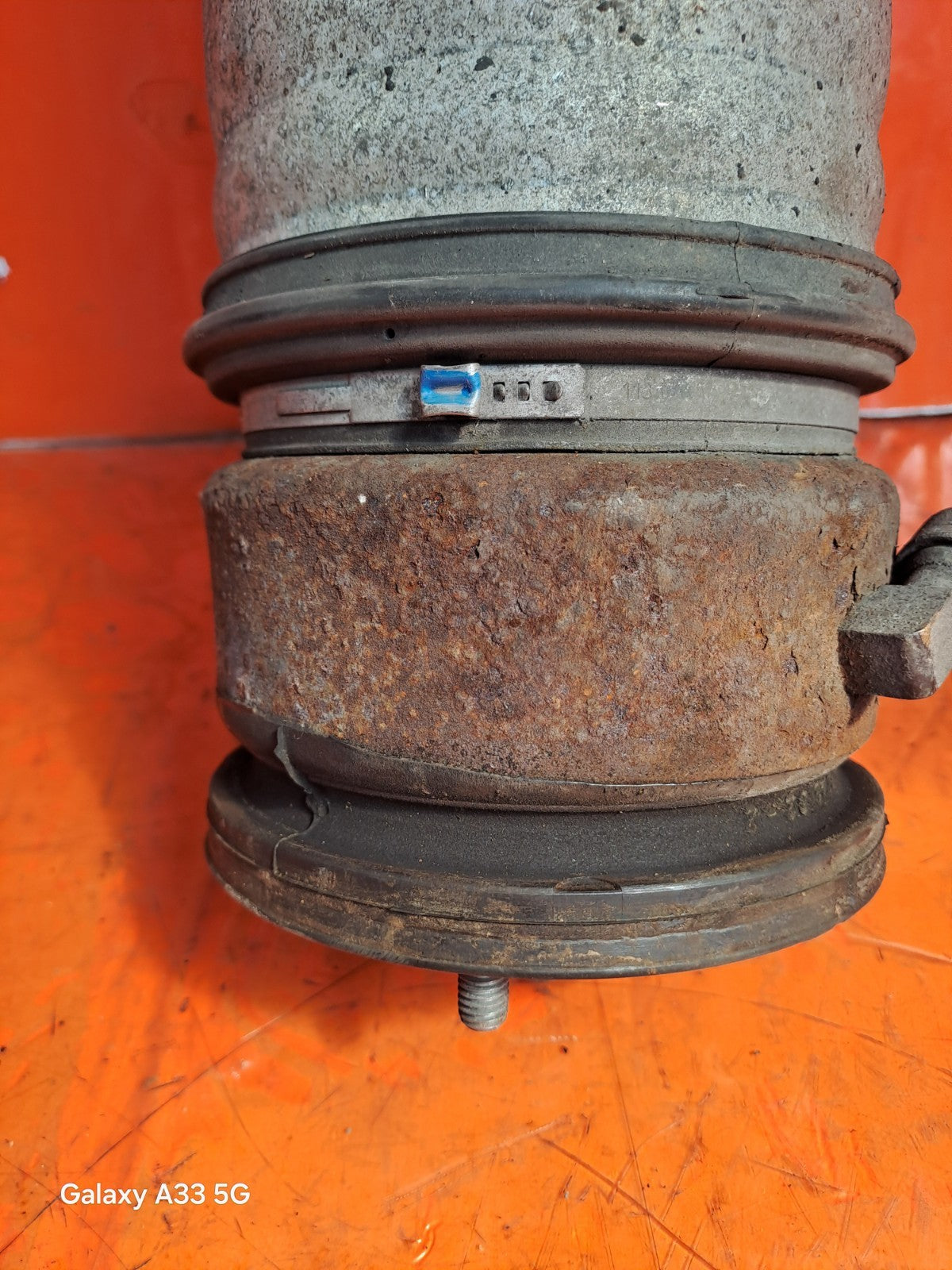 ✅BMW E66 3.0 DIESEL 2008 REAR LEFT SHOCK ABSORBER SPRING AIR SUSPENSION STRUT - Image 2