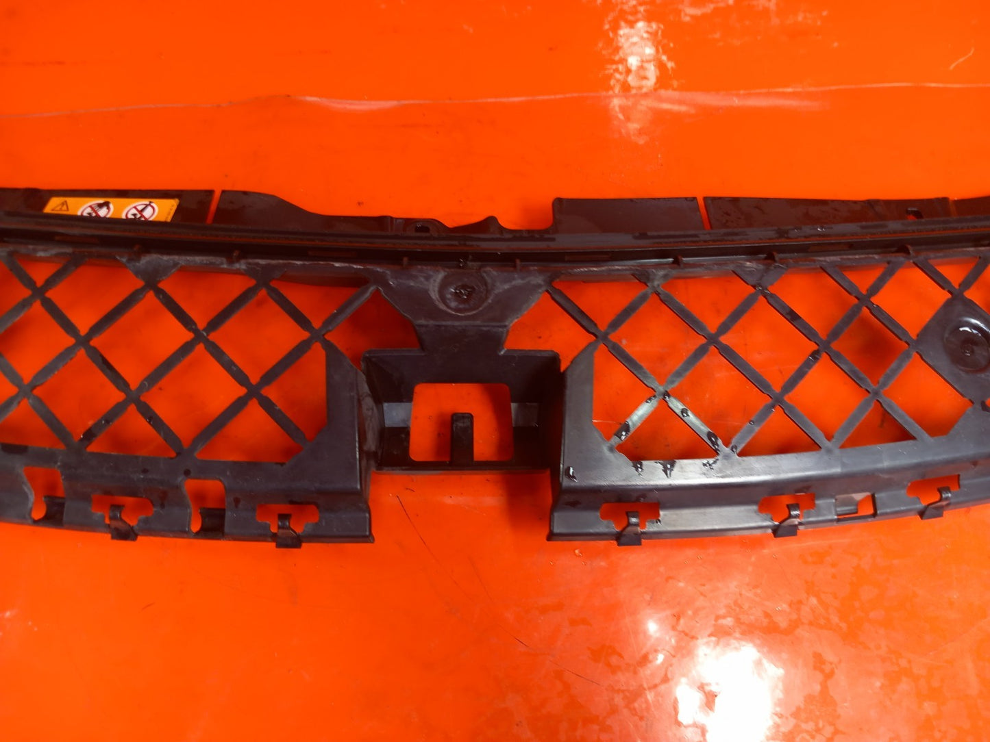 Mercedes W177 A180 Sport 1.5 Diesel 2019 Front Bumper Bracket Centre Upper A382 - Image 4