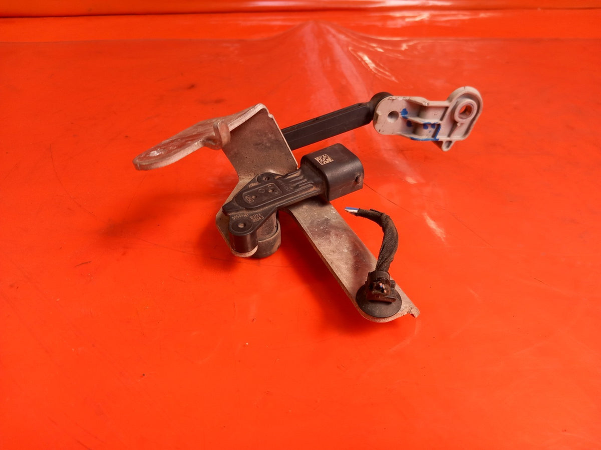 ebay-src:https://i.ebayimg.com/00/s/mtiwmfgxnjaw/z/mnqaaeswx7pqwbms/$_57.jpg