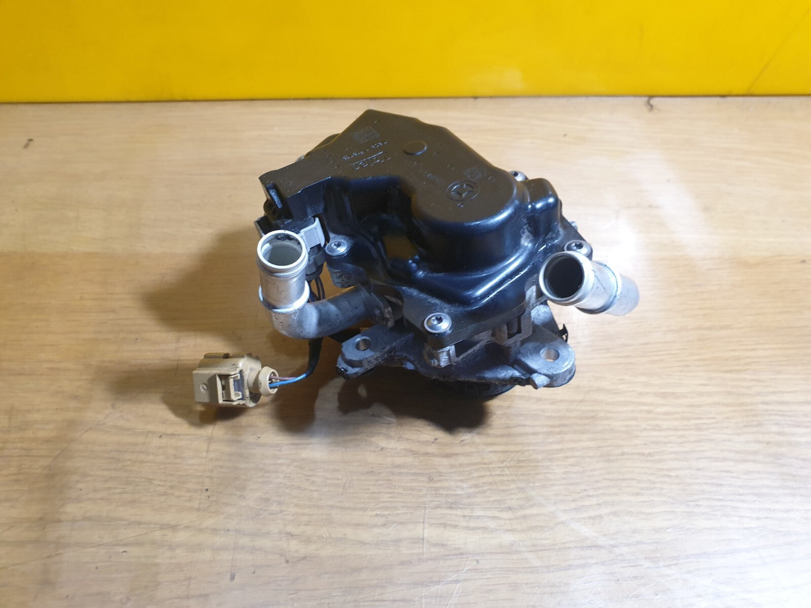 ebay-src:https://i.ebayimg.com/00/s/mtiwmfgxnjaw/z/-6qaaoswlqzlxndp/$_57.jpg