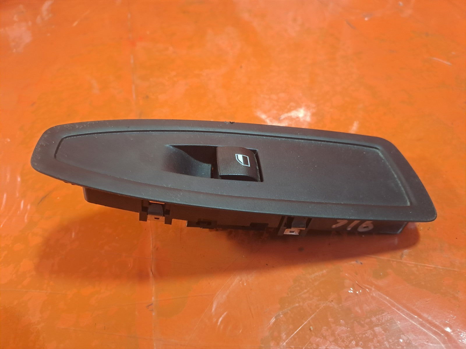 ✅BMW 118D F20 2.0 Diesel 2015 Front Left Door Window Switch 9208107 Warranty - Image 9
