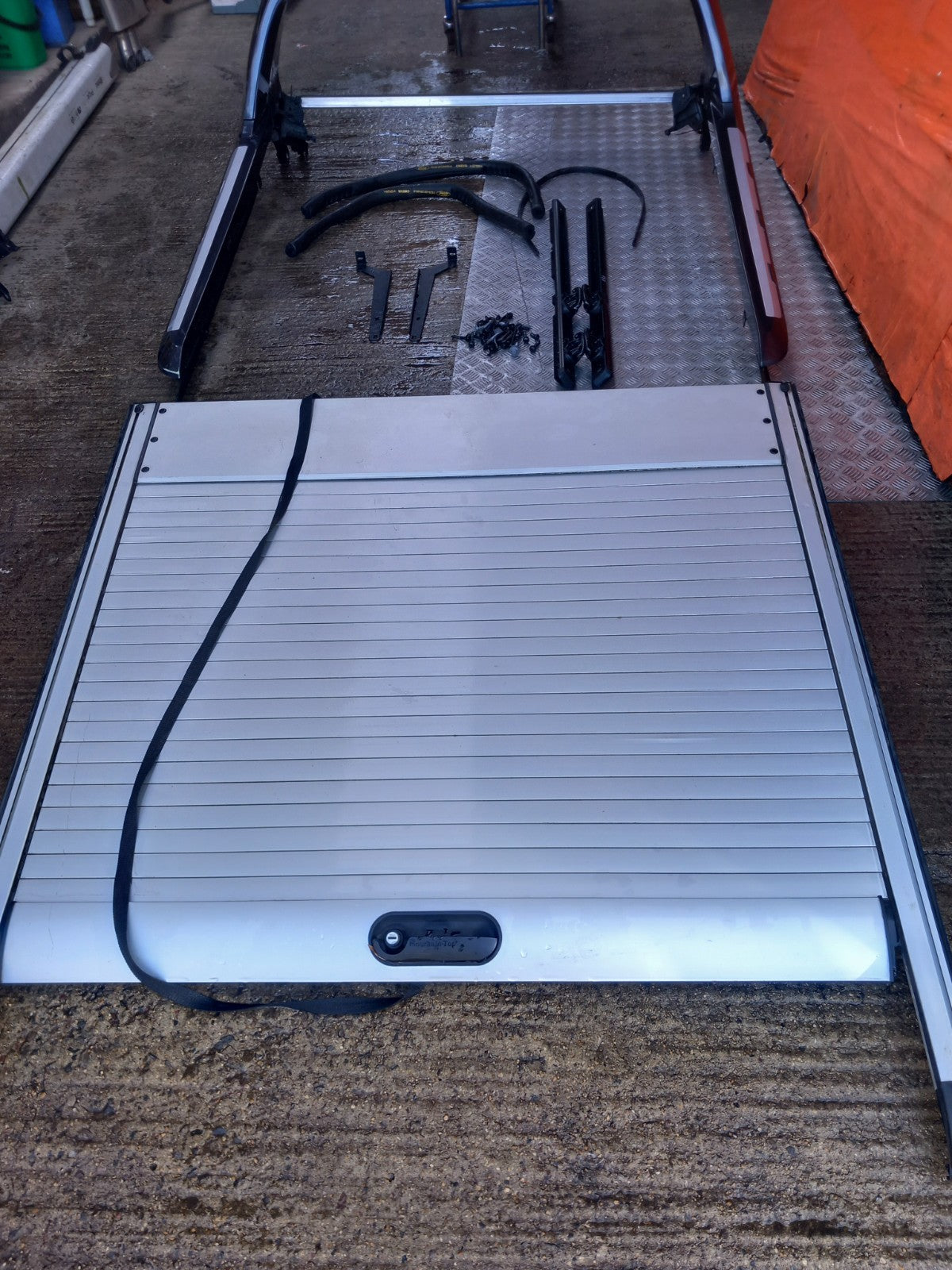 Ford Ranger Wildtrak Roller Shutter Plus Spoiler With Sided Mouldings A407 - Image 3