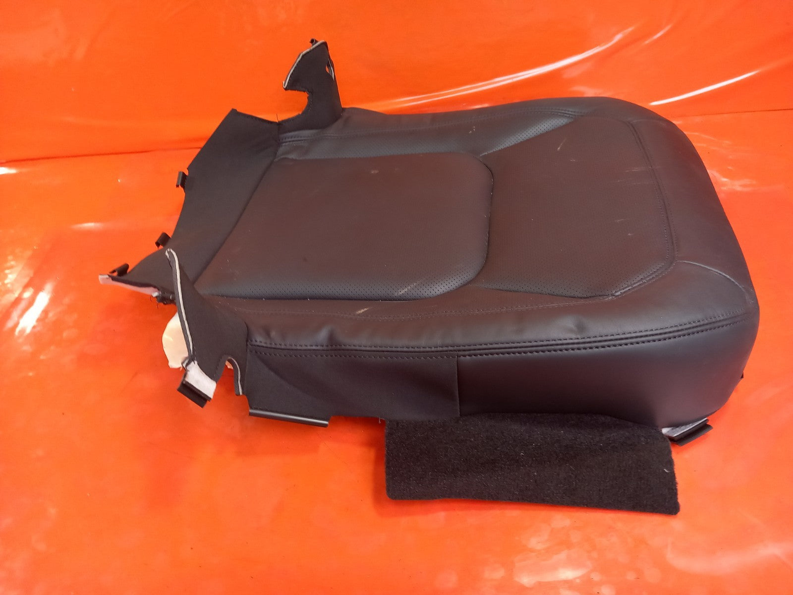 Land Rover Defender L663 3.0 Diesel 2025 Front Left Seat Base L8B263223BA A396 - Image 5