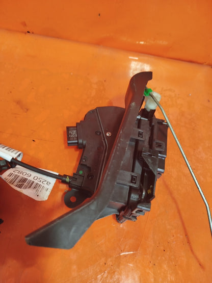✅2015 RENAULT TRAFIC MK3 SL27 FRONT DOOR LOCKING MECHANISM & BONNET CATCH SET - Image 8