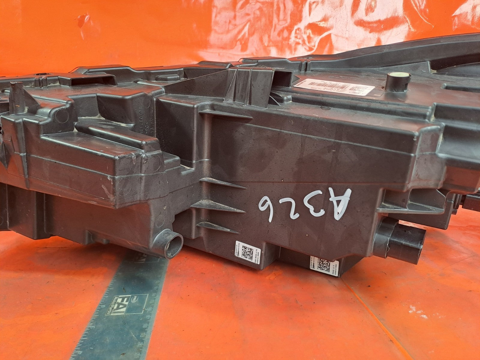 ✅FORD KUGA ST-LINE 2.5 2025 FRONT RIGHT LED HEADLIGHT PV4B13E014DE Parts Only  - Image 9