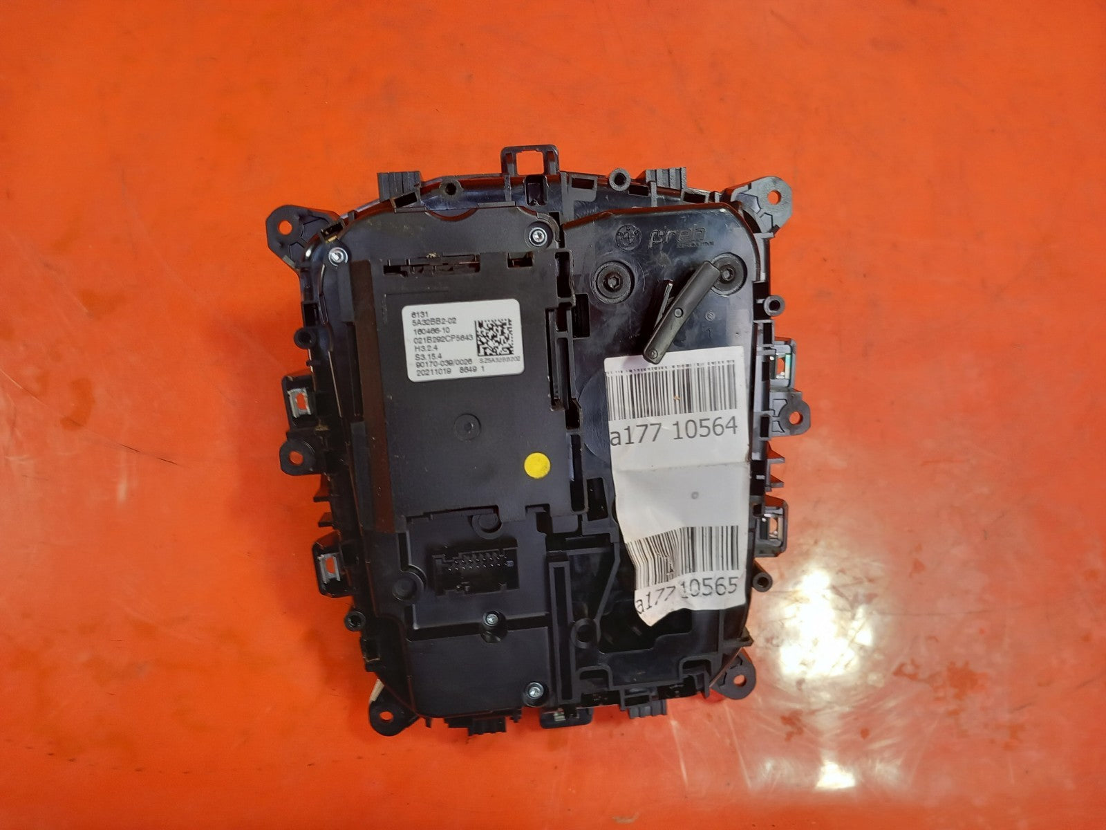 ebay-src:https://i.ebayimg.com/00/s/mtiwmfgxnjaw/z/-u8aaesw0fzqjukt/$_57.jpg