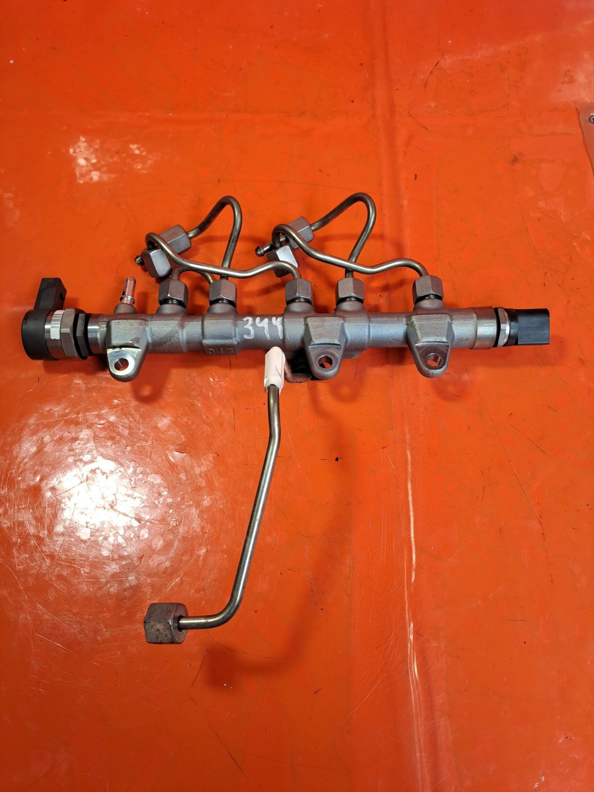 ✅BMW F23 218D Se 2.0 DIESEL 2019 B47D20U0 FUEL INJECTOR RAIL 8514154 Warranty - Image 3