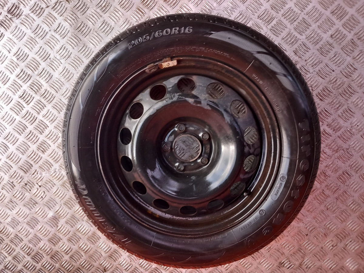 Vauxhall Combo MK4 1.5 Diesel 2020 Alloy Wheel with Tyre 205/60 R16 A414 - Image 4