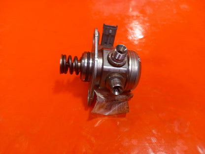 Jaguar F-Pace V6 3.0 Petrol 2017 High Pressure Fuel Pump 0261520198 A196 - Image 2