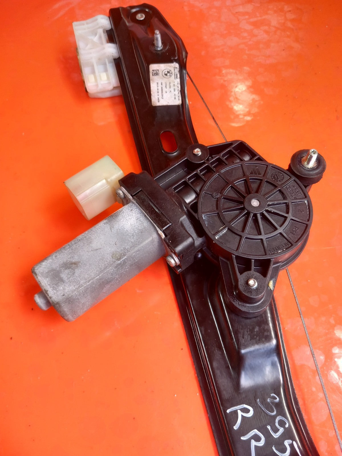 2013 BMW 3 Series F30 Xdrive M Rear Right Window Motor Regulator 7351050 A395 - Image 4
