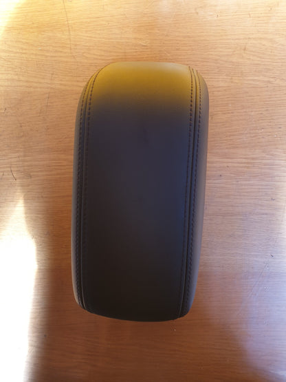 ✅FORD PUMA ST-LINE 1.0 PETROL 2022 CENTRE CONSOLE LEATHER ARMREST Warranty A202 - Image 2