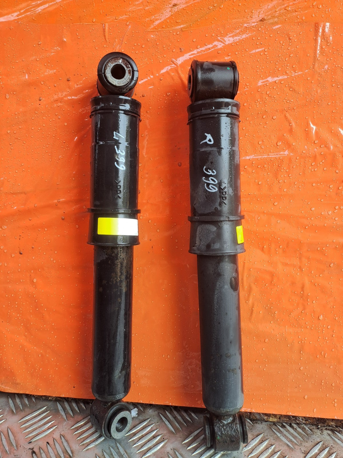 2021 Mercedes W415 Citan Rear Shock Absorber Pair A4153260200 Warranty A399 - Image 7