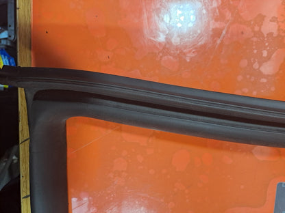 ✅TESLA MODEL 3 LONG 2024 REAR RIGHT DOOR RUBBER SEAL 1910986-00-B Warranty A207 - Image 3