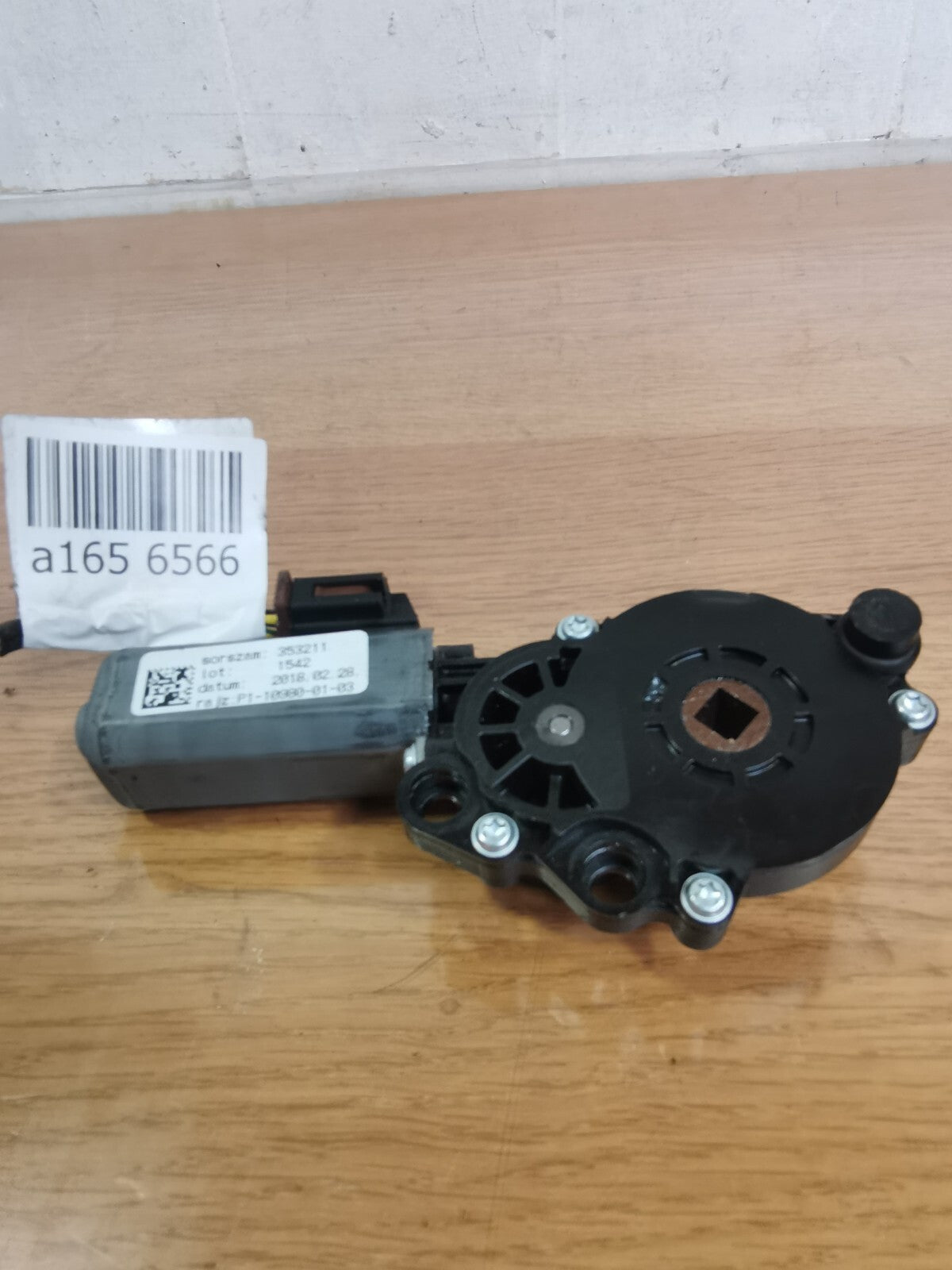 ebay-src:https://i.ebayimg.com/00/s/mtywmfgxmjaw/z/rsqaaoswse9mwiml/$_57.jpg