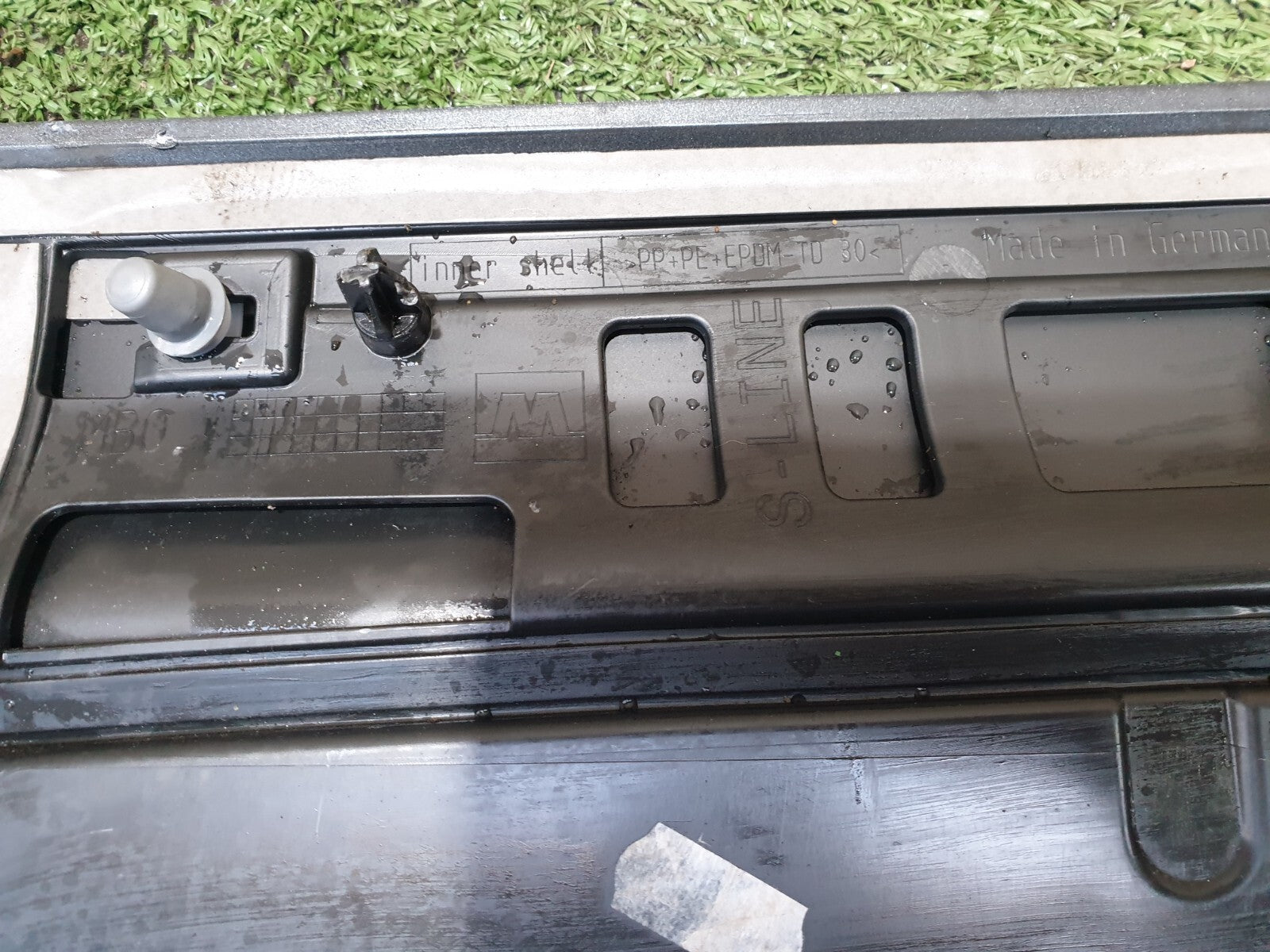 ✅2017 Audi Q2 S-Line Rear Right Door Trim Moulding Grey Z7S 81A853970A A134 - Image 9