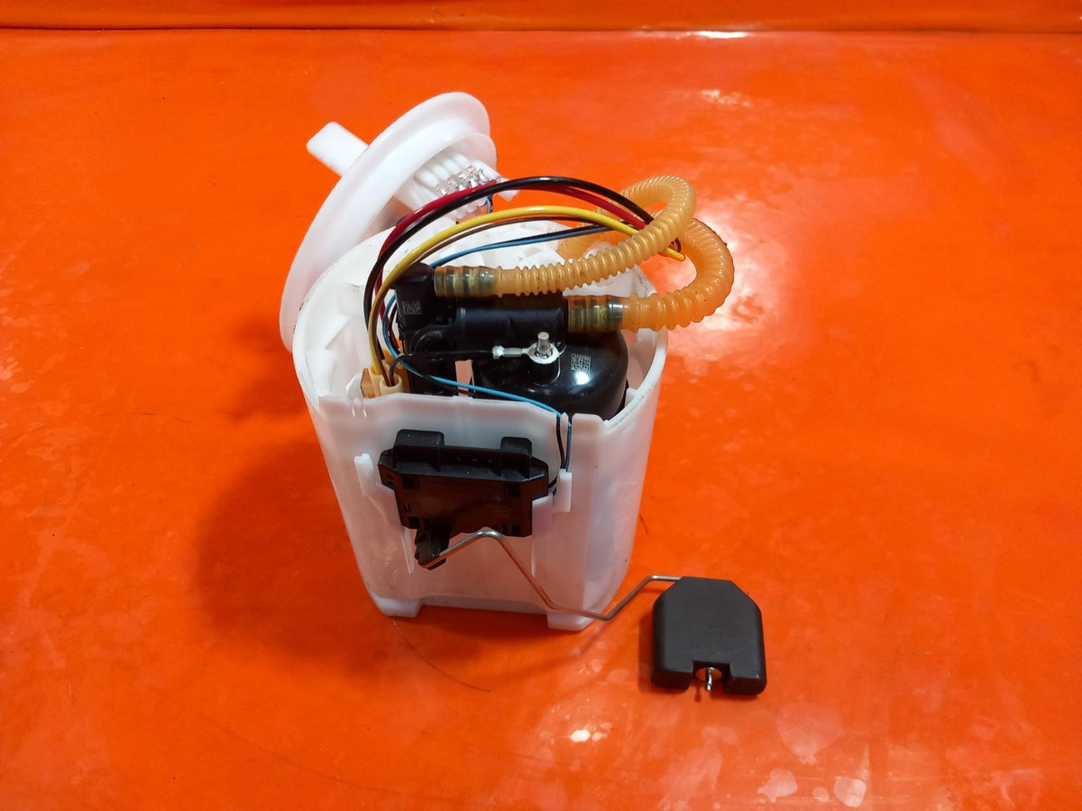Mercedes CLA W118 Fuel Pump Sender Unit A2474705300 Warranty xAA - Image 3