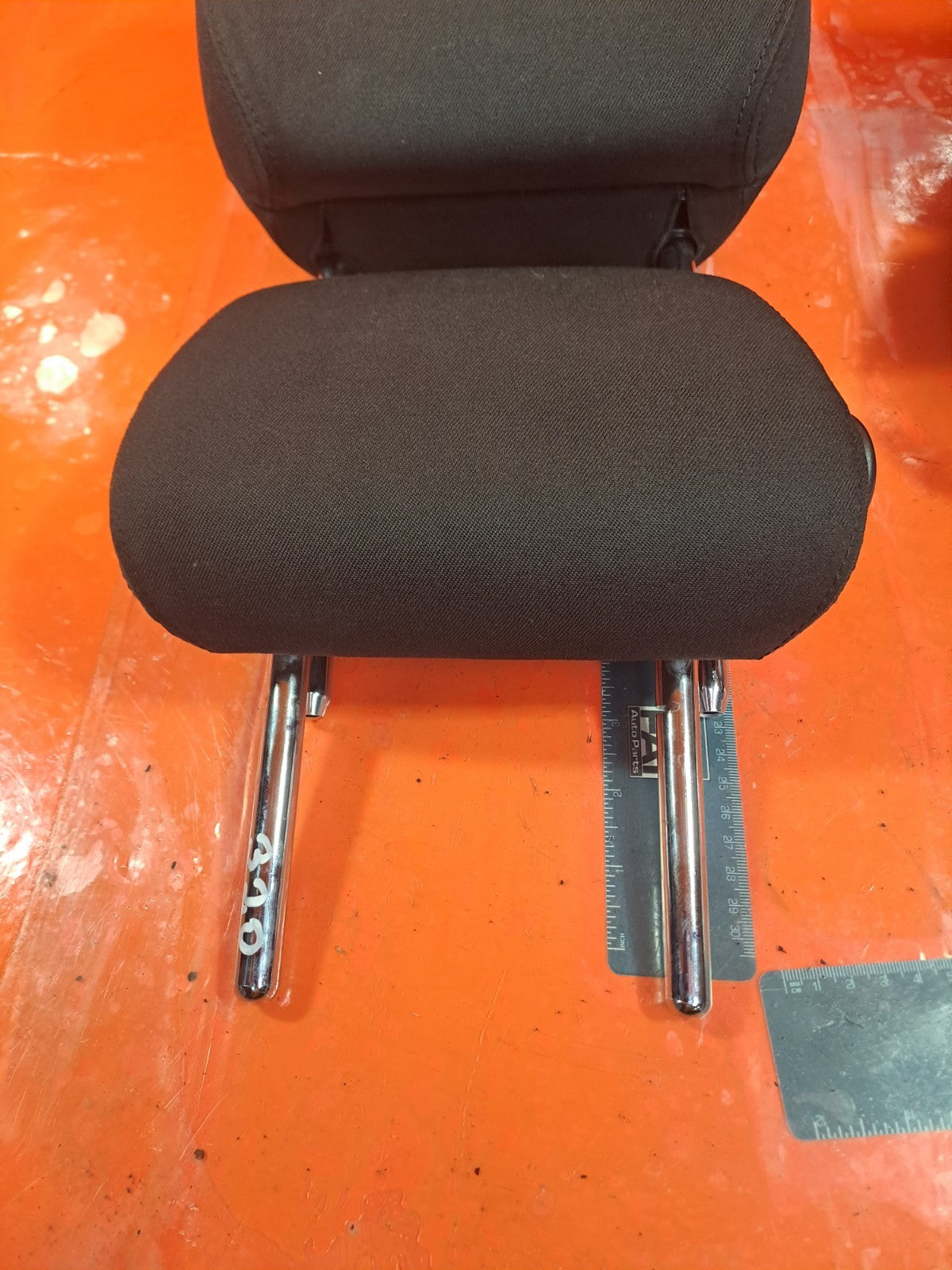 ✅2015 BMW 1 SERIES F20 REAR & FRONT HEADRESTS + WARRANTY A320 - Image 4
