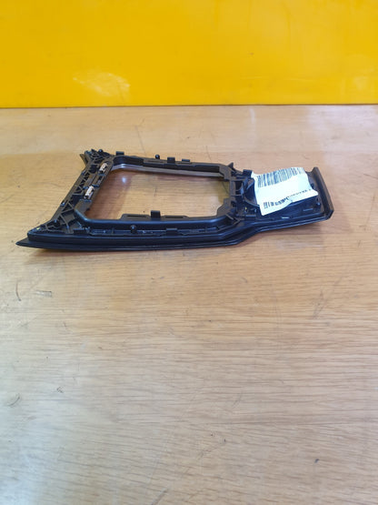 ✅VW T-ROC LIFE 1.5 PETROL 2022 GEARSTICK SURROUND TRIM 2GA711456C Warranty A192 - Image 9