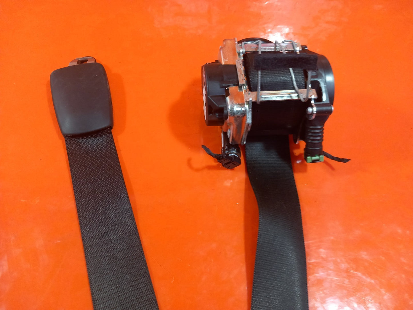 BMW F40 116D 1.5 Diesel 2021 Front Right Seat Belt 641229400B Warranty A365 - Image 4
