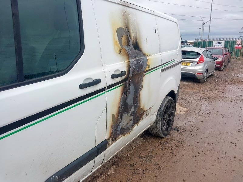 ✅Ford Transit Custom 2.2 Diesel 2014 Breaking Price Per Wheel Nut Only White - Image 9