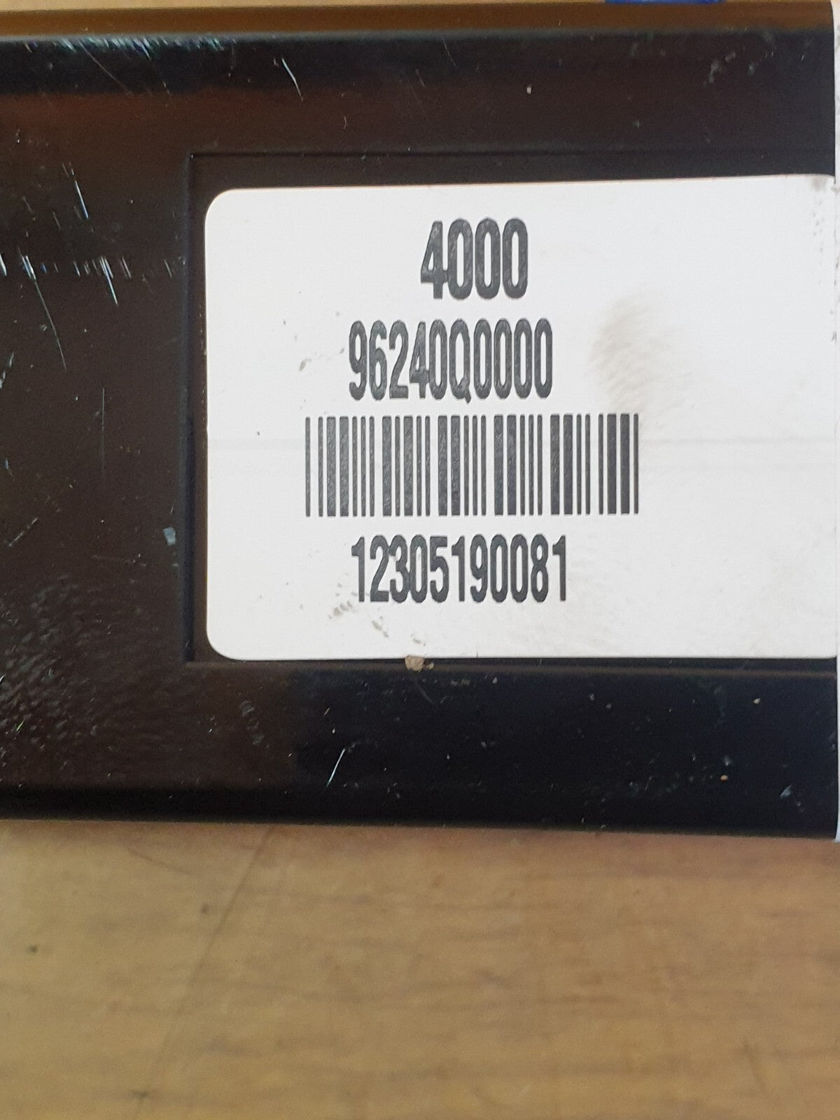 ✅Hyundai I20 N Line 2023 1.0 Petrol ANTENNA CONTROL MODULE UNIT ECU 96240-Q0000 - Image 5