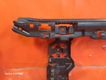 ✅BMW 220D F44 2 Series 2023 2.0 Diesel REAR BUMPER MIDDLE GUIDE BRACKET 8494944 - Image 2