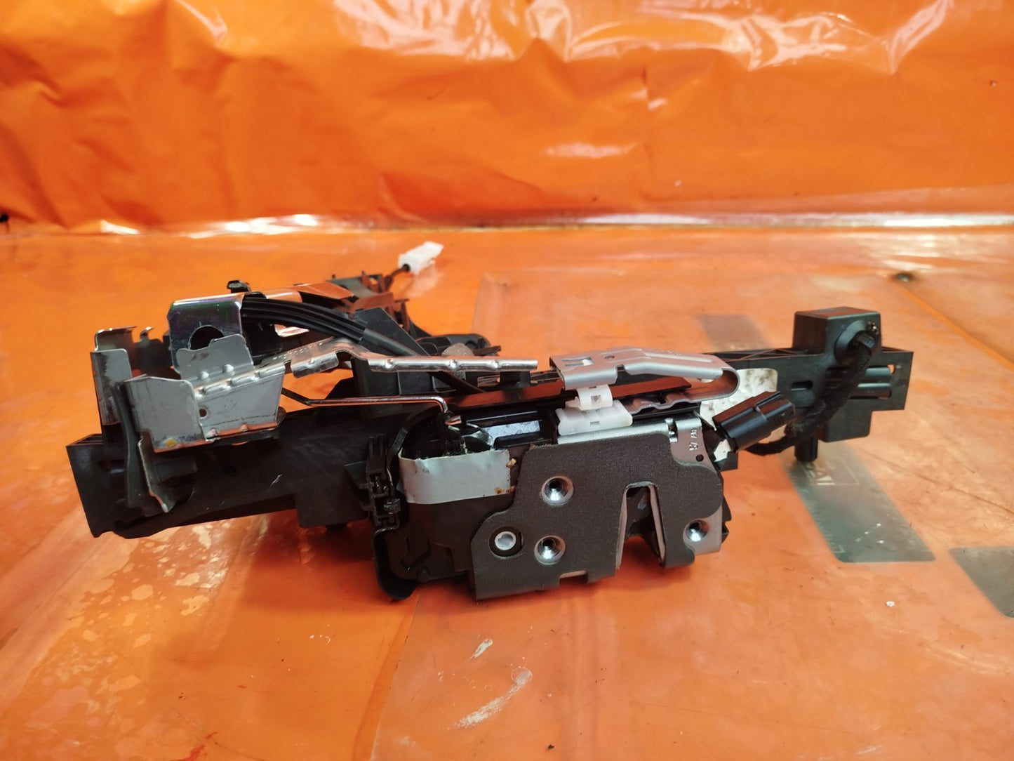 ebay-src:https://i.ebayimg.com/00/s/mtiwmfgxnjaw/z/s~uaaeswryfpd2mb/$_57.jpg