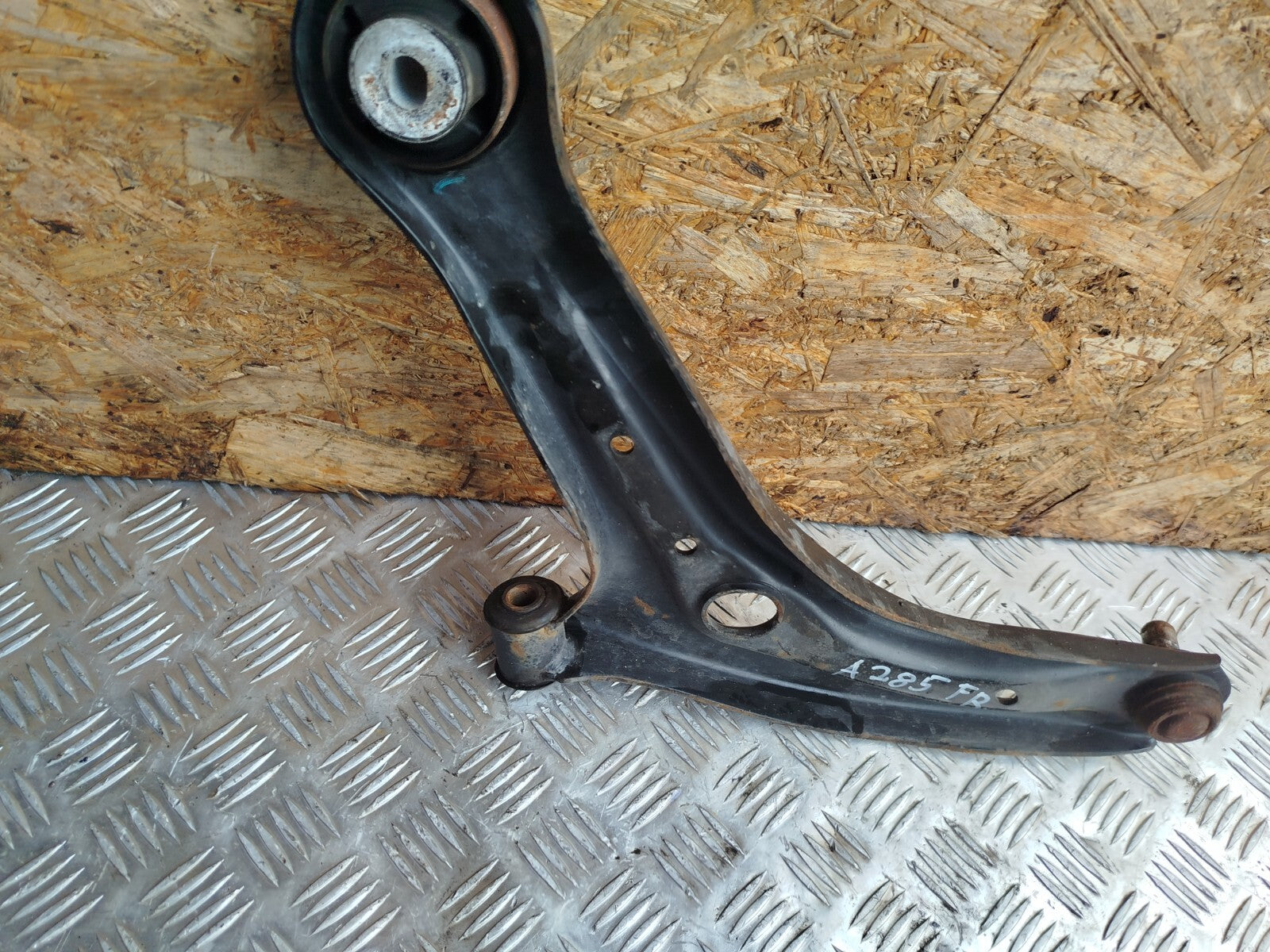✅FORD B-MAX TITANIUM 1.0 PETROL 2014 FRONT RIGHT WISHBONE CONTROL ARM Warranty - Image 6