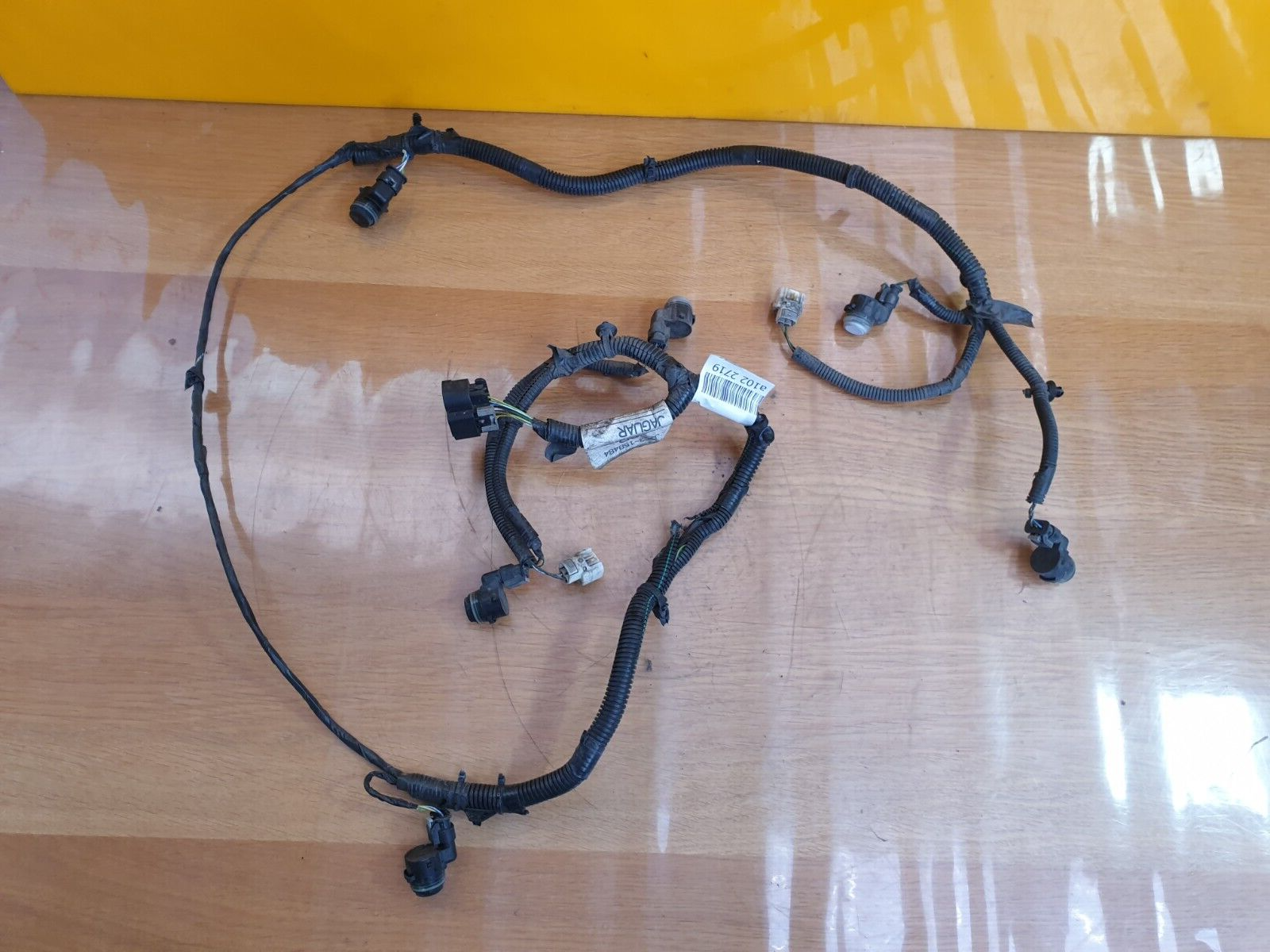 ✅JAGUAR E-PACE 2018 REAR BUMPER PARKING SENSOR WIRING LOOM WITH SENSORS A102 - Image 2
