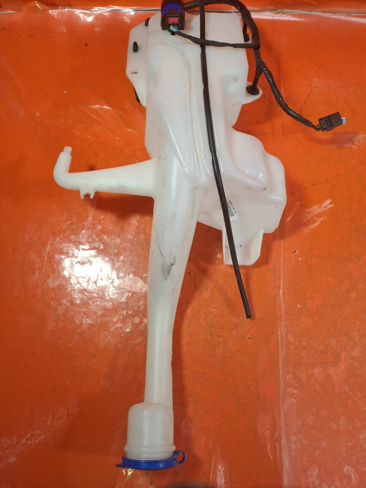 ✅2024 FORD TRANSIT COURIER WINDSCREEN WASHER FLUID BOTTLE TANK R2X6-17B613-AB - Image 4