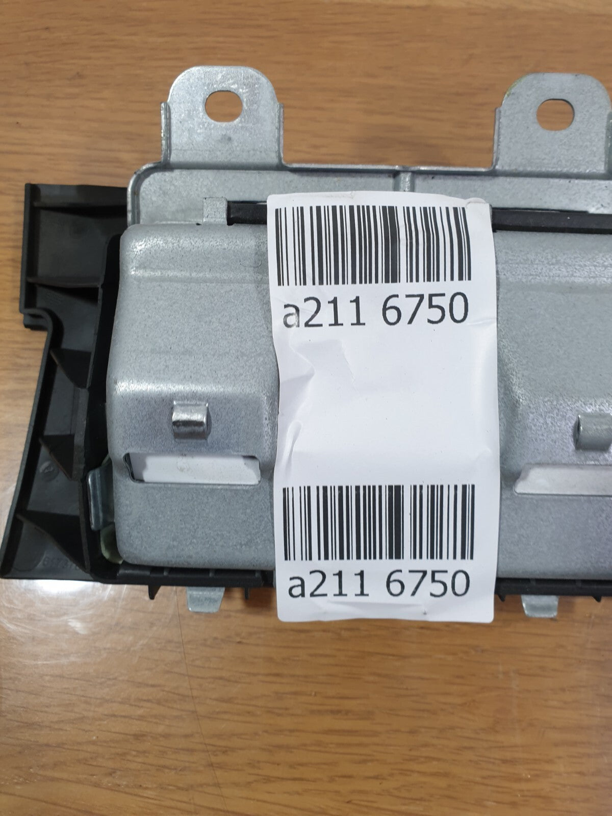 MERCEDES B CLASS W246 1.8 DIESEL 2012 FRONT RIGHT KNEE ARBAG A24686006029 A211 - Image 8