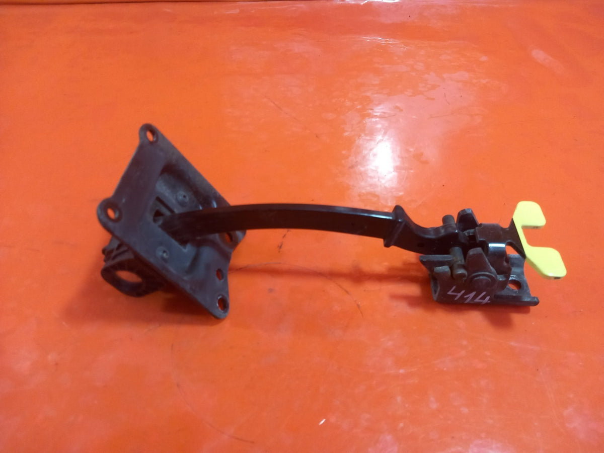 Vauxhall Combo MK4 1.5 Diesel 2020 Rear Right Door Check Strap Warranty A414 - Image 2