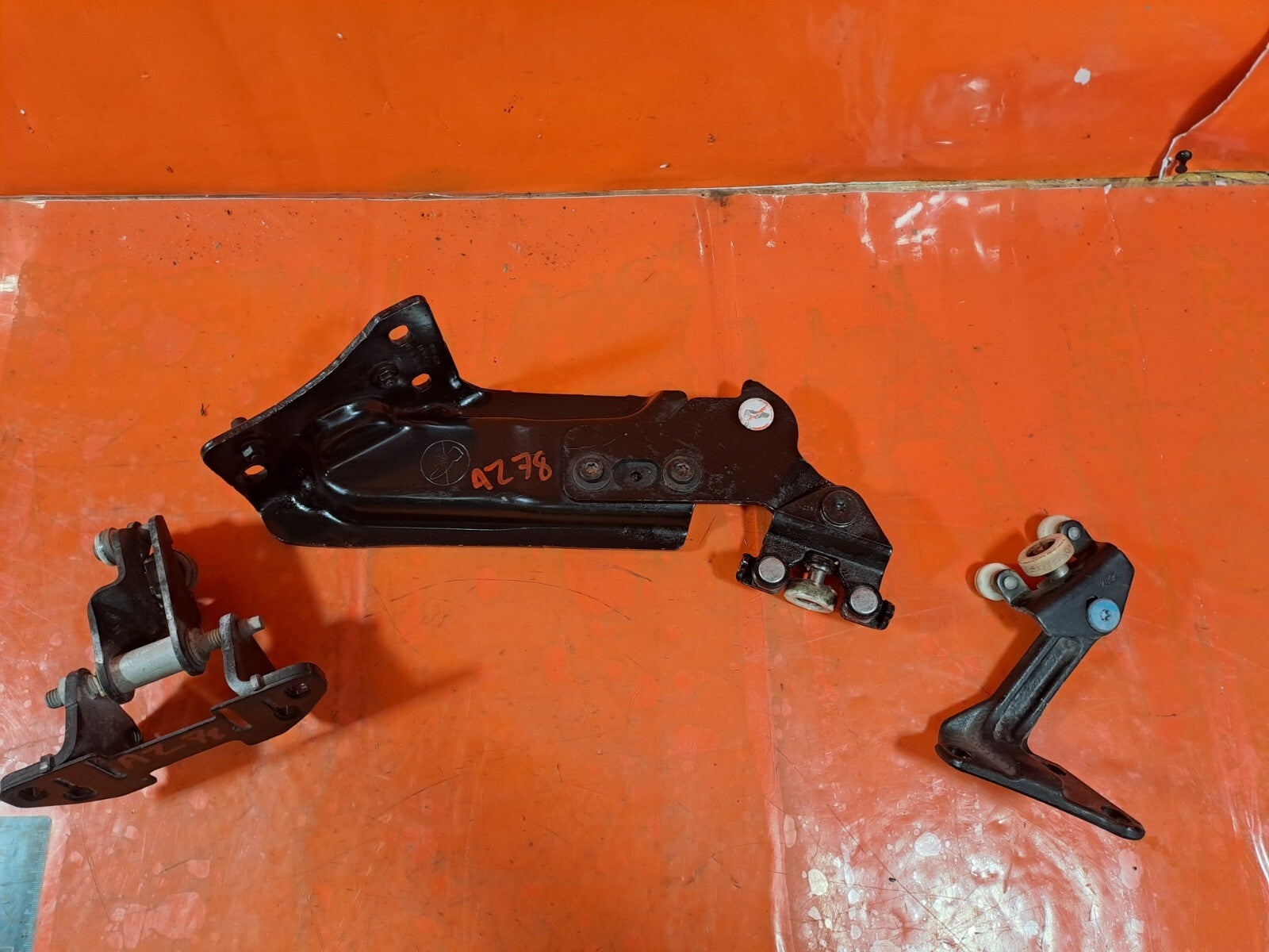 ✅Volkswagen Crafter Cr35 Startline 2015 2.0 Diesel Door Rollers A9067600247 A278 - Image 2
