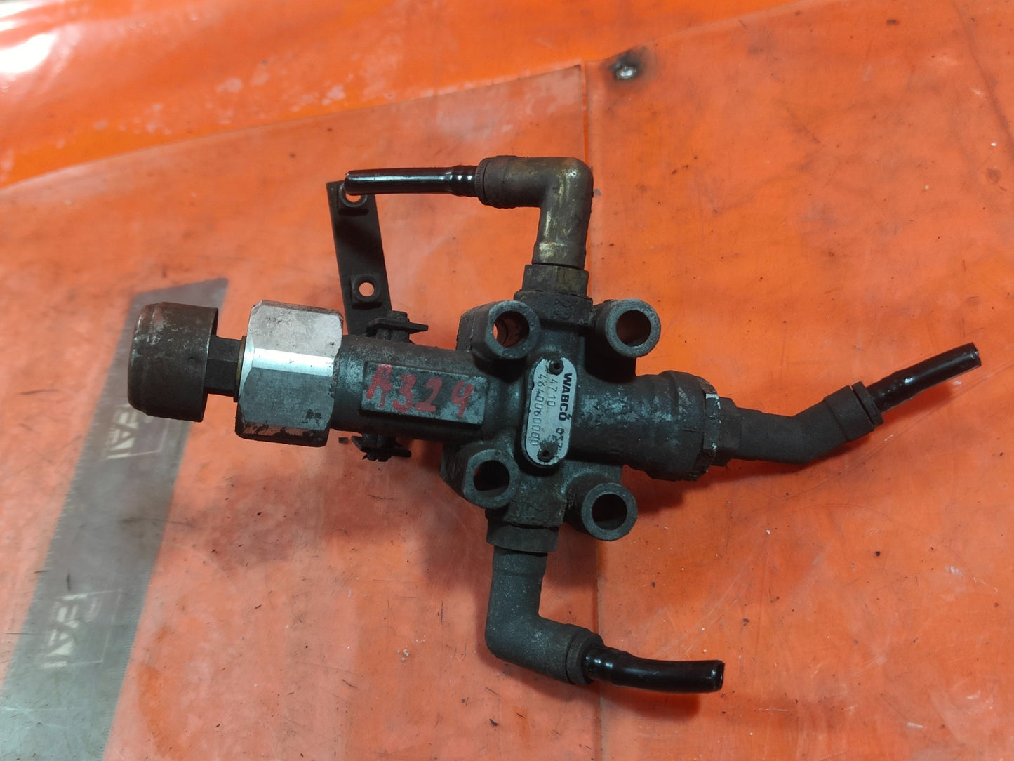 ✅2003 VOLVO FL AIR SUSPENSION VALVE 4640060000 + WARRANTY A324 - Image 2