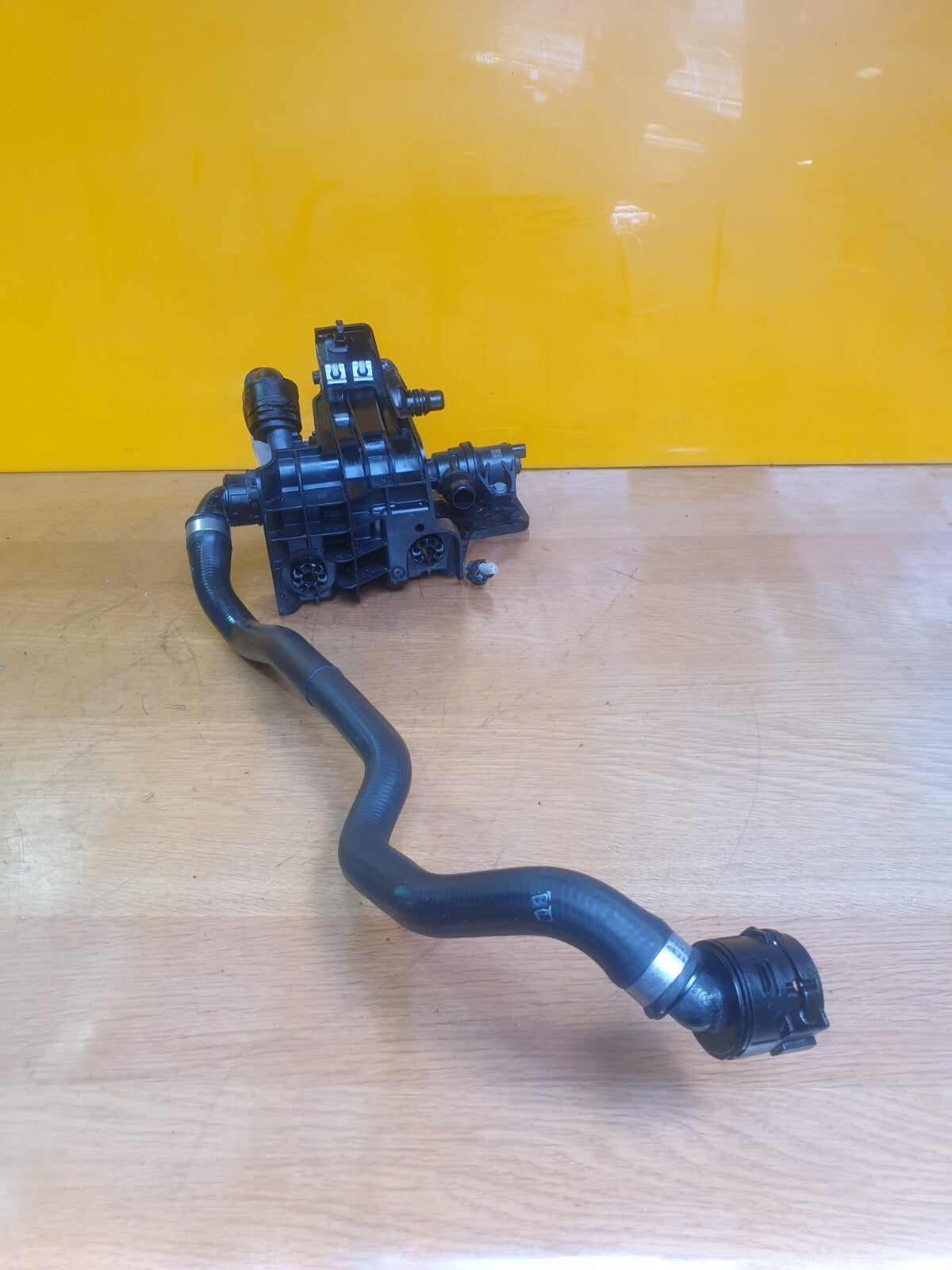 ebay-src:https://i.ebayimg.com/00/s/mtywmfgxmjaw/z/dl8aaoswlrhma-pw/$_57.jpg