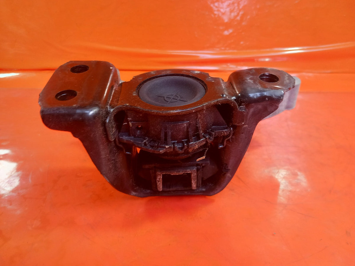 ebay-src:https://i.ebayimg.com/00/s/mtiwmfgxnjaw/z/xomaaeswyjfqawal/$_57.jpg