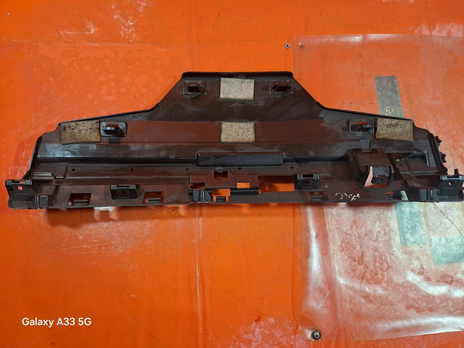 ✅BMW 318I F30 1.5 PETROL 2016 REAR CENTRE BUMPER BRACKET REINFORCEMENT LOWER - Image 12