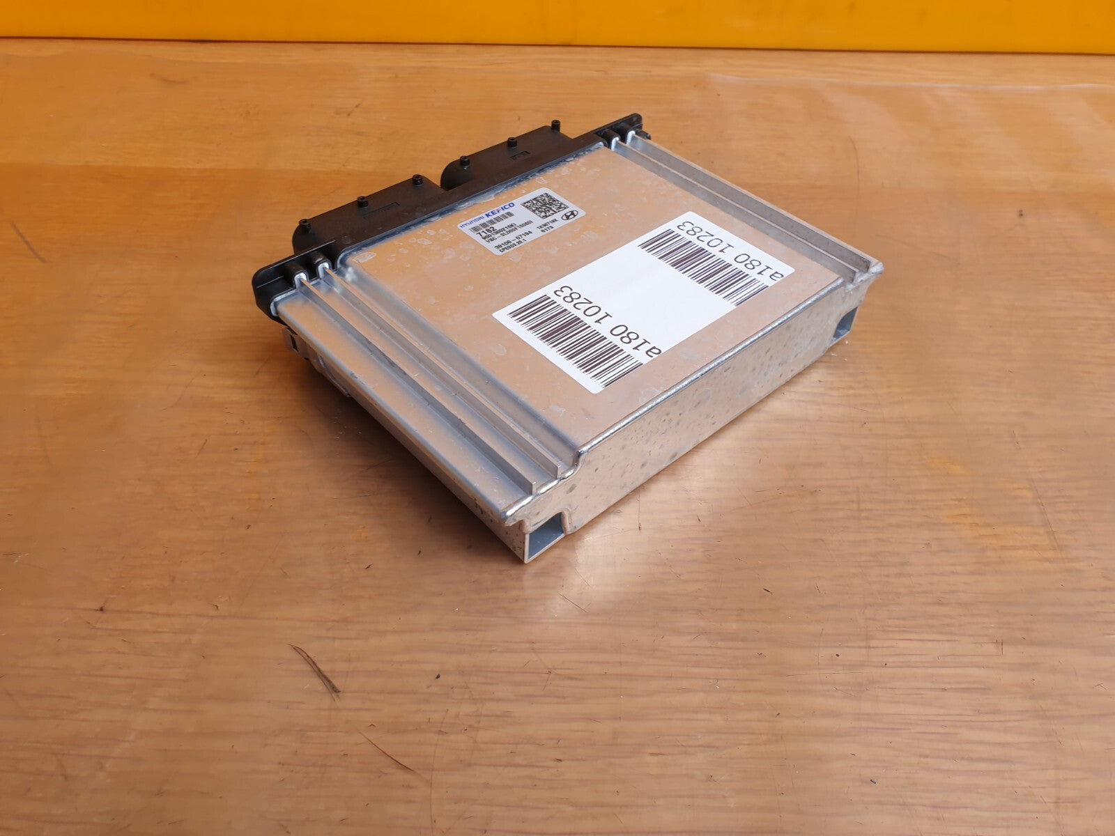 HYUNDAI I20 Ultimate 1.0 Petrol 2023 6 HYBRID ENGINE CONTROL MODULE 9001300215KI - Image 7
