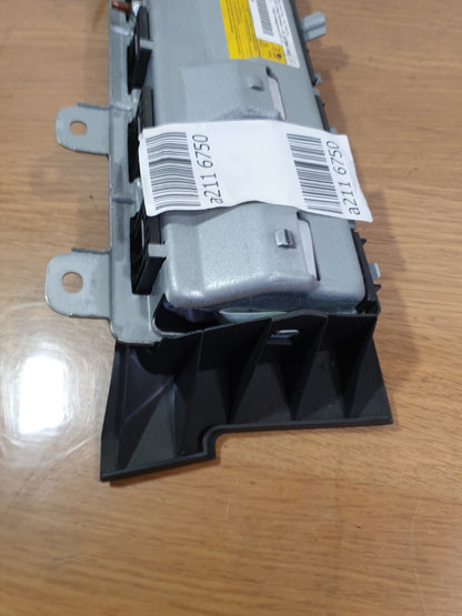 MERCEDES B CLASS W246 1.8 DIESEL 2012 FRONT RIGHT KNEE ARBAG A24686006029 A211 - Image 11