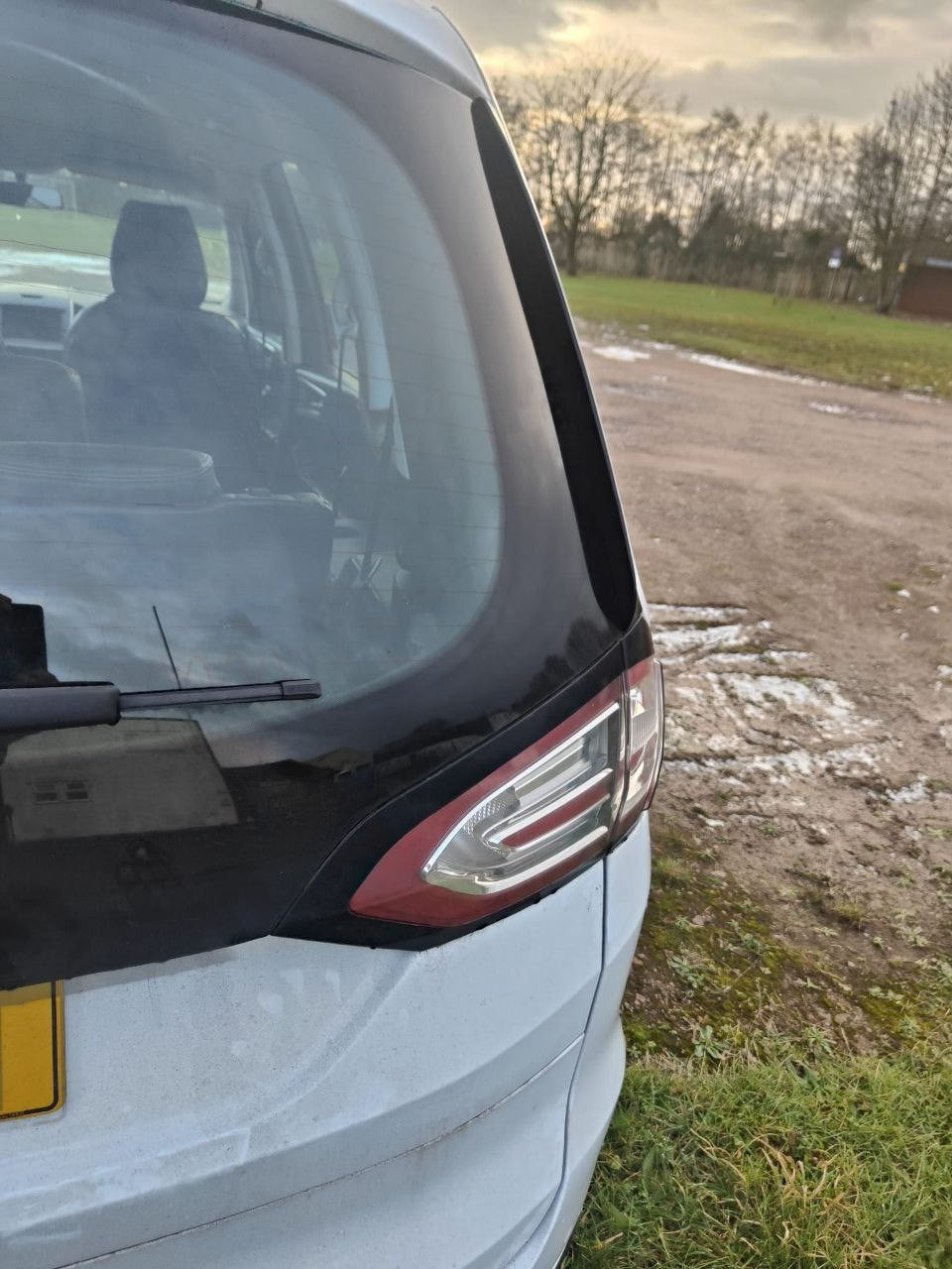 ✅FORD GALAXY ZETEC 2.0 DIESEL 2019 TAILGATE BARE WHITE Warranty A345 - Image 8
