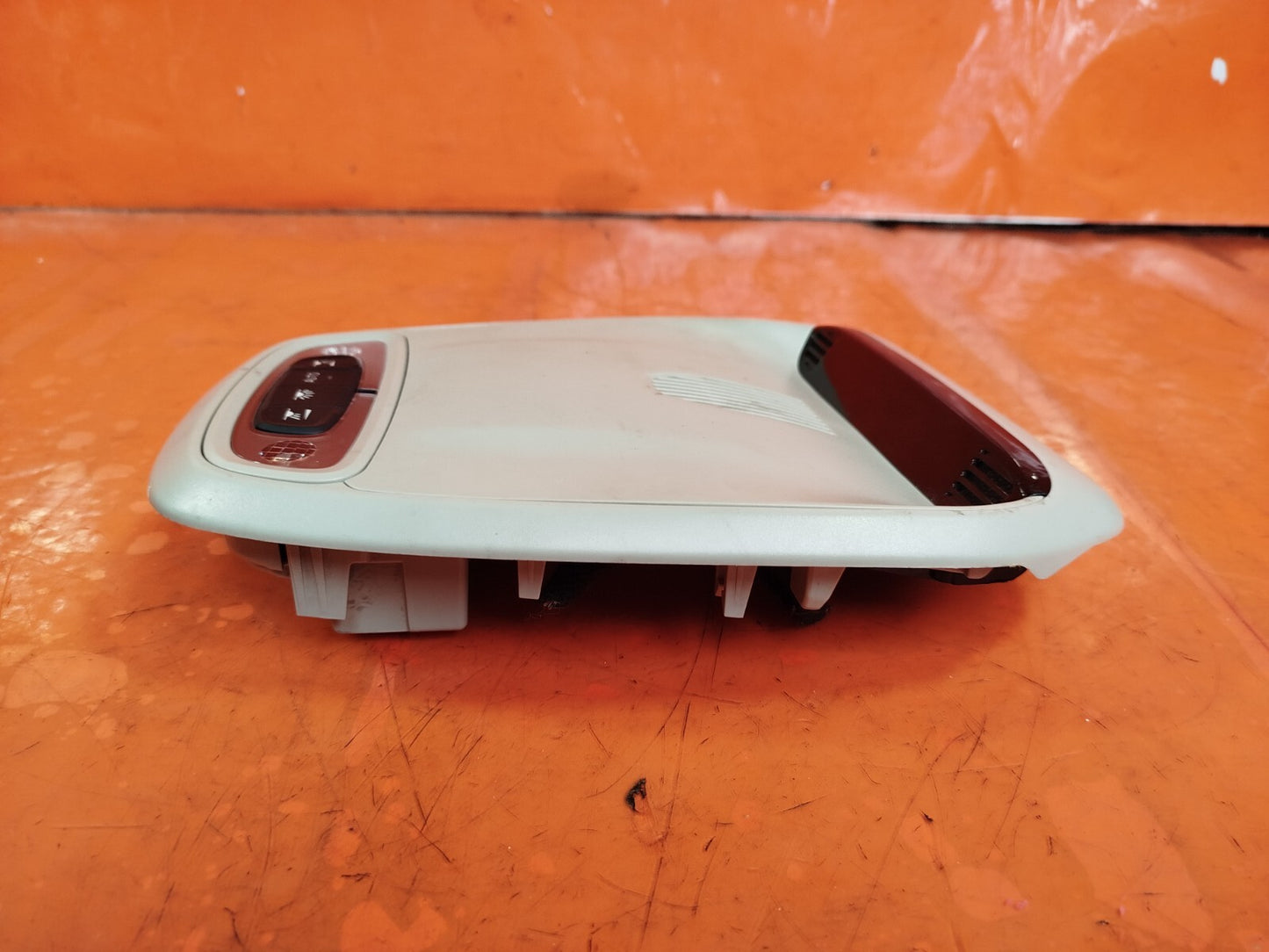 ✅2016 VOLVO V40 FRONT ROOF READING COURTESY LIGHT 31398259 + WARRANTY xAA - Image 3