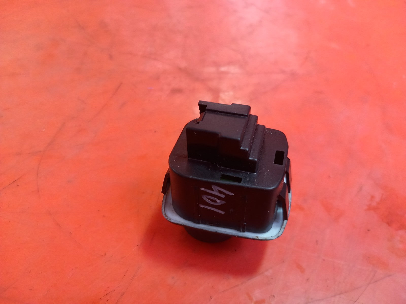 ebay-src:https://i.ebayimg.com/00/s/mtiwmfgxnjaw/z/rgsaaeswk1jqk8iw/$_57.jpg