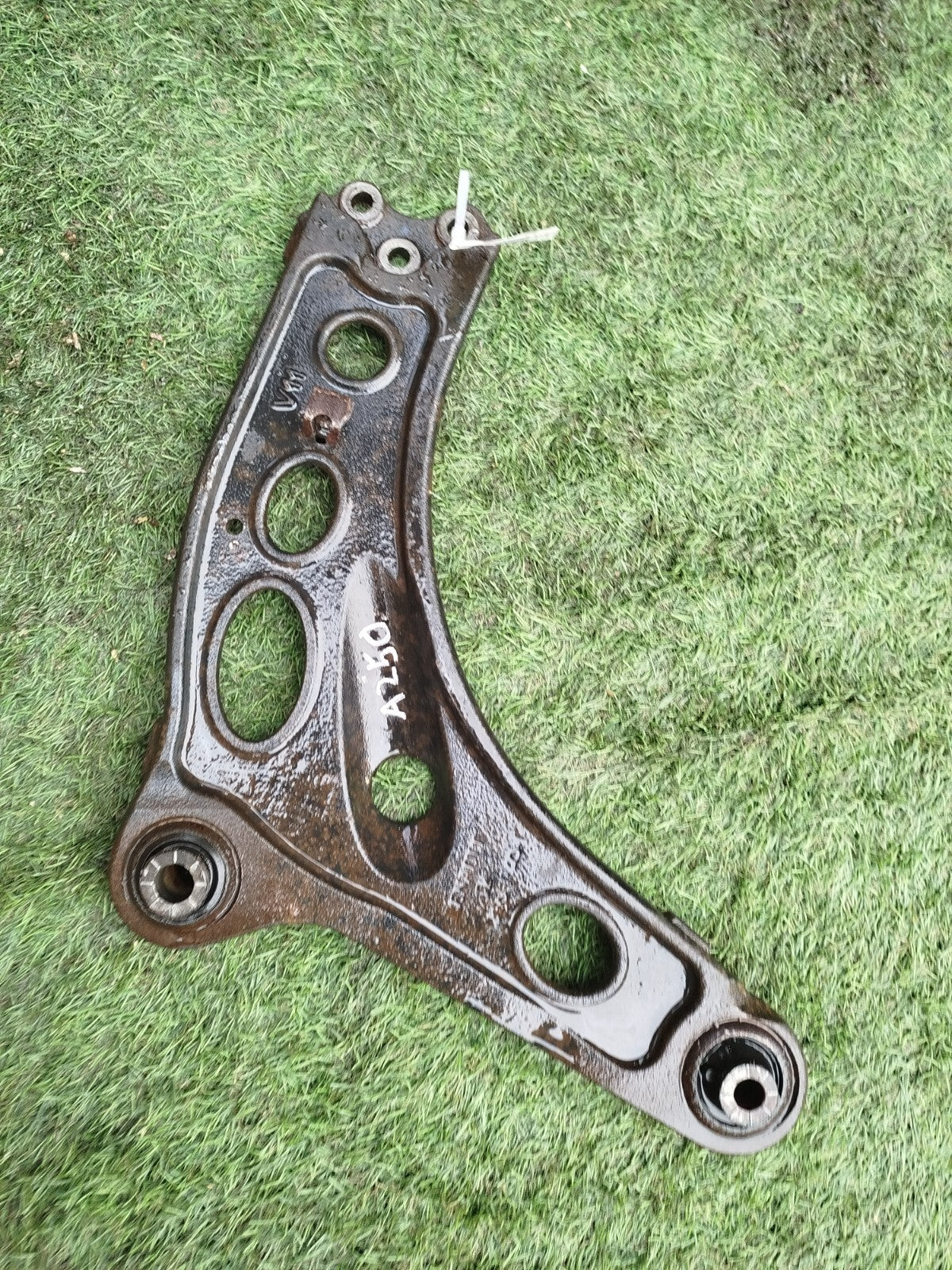 2015 Renault Trafic MK3 SL27 Front Left Lower Wishbone Arm  820039503 A250 - Image 5