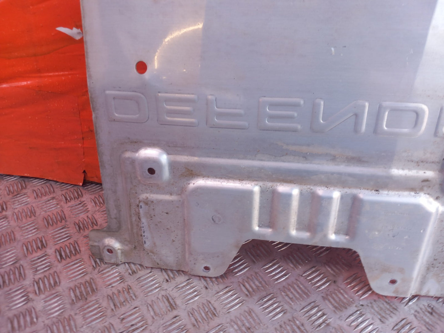 Land Rover Defender L663 3.0 Diesel 2025 Engine Undertray Splash Guard Warranty - Image 8