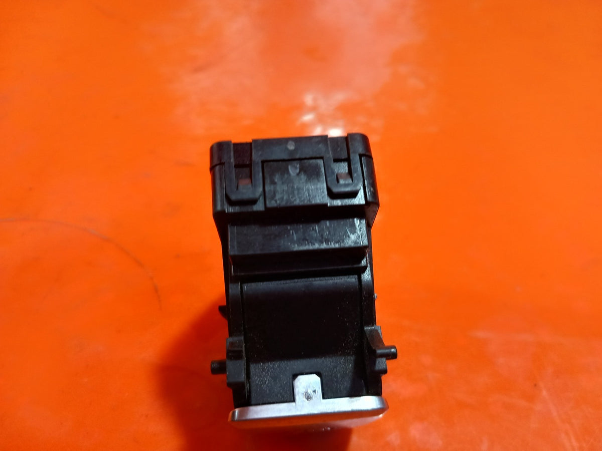 2014 Mercedes C Class W205 Parking Handbrake Switch Button A2059056603 A084 - Image 9