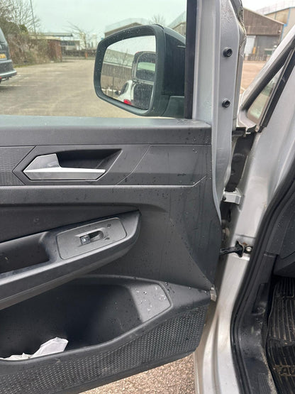 ✅2024 FORD TOURNEO CONNECT FRONT LEFT DOOR CARD PANEL + WARRANTY A366 - Image 7