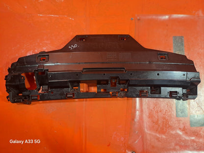 ✅BMW 318I F30 1.5 PETROL 2016 REAR CENTRE BUMPER BRACKET REINFORCEMENT LOWER - Image 1